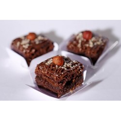 Mini Brownies bañados en chocolate avellana x30
